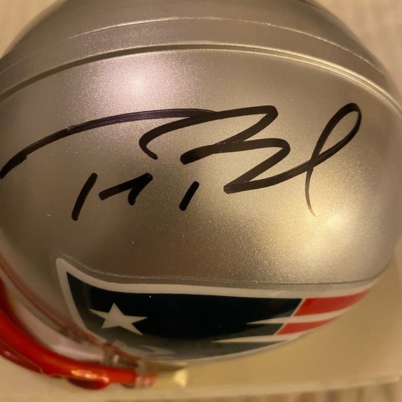 Tom Brandy & Randy Moss Autograph Mini Helmet - Picture 3 of 10